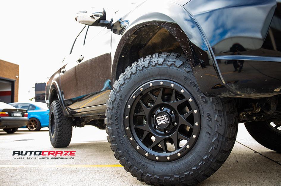 MITSUBISHI TRITON BULLY XD SATIN BLACK